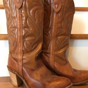 Women’s vintage Capezio cowboy boots